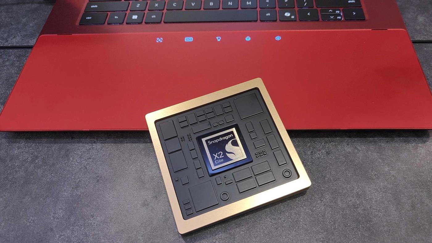 Snapdragon X2 Elite Extreme Apple M5 ile karşılaştırıldı