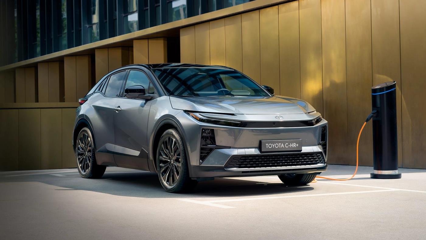 Tamamen elektrikli Toyota C-HR+ Avrupa’da piyasaya çıktı: 607 km menzil ve 343 beygir güç